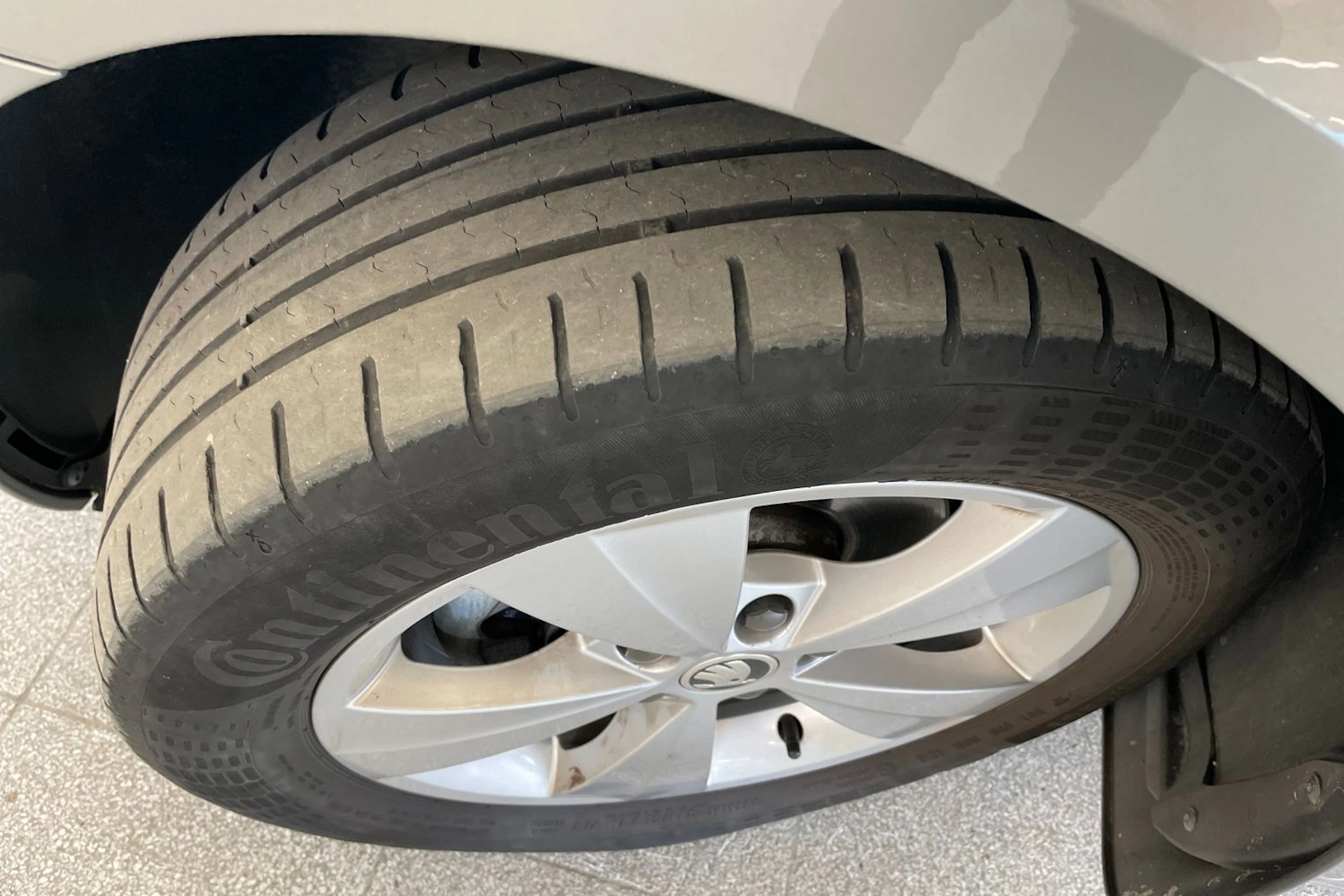 ruskea (beige) Skoda Octavia 2018 kuva 15.