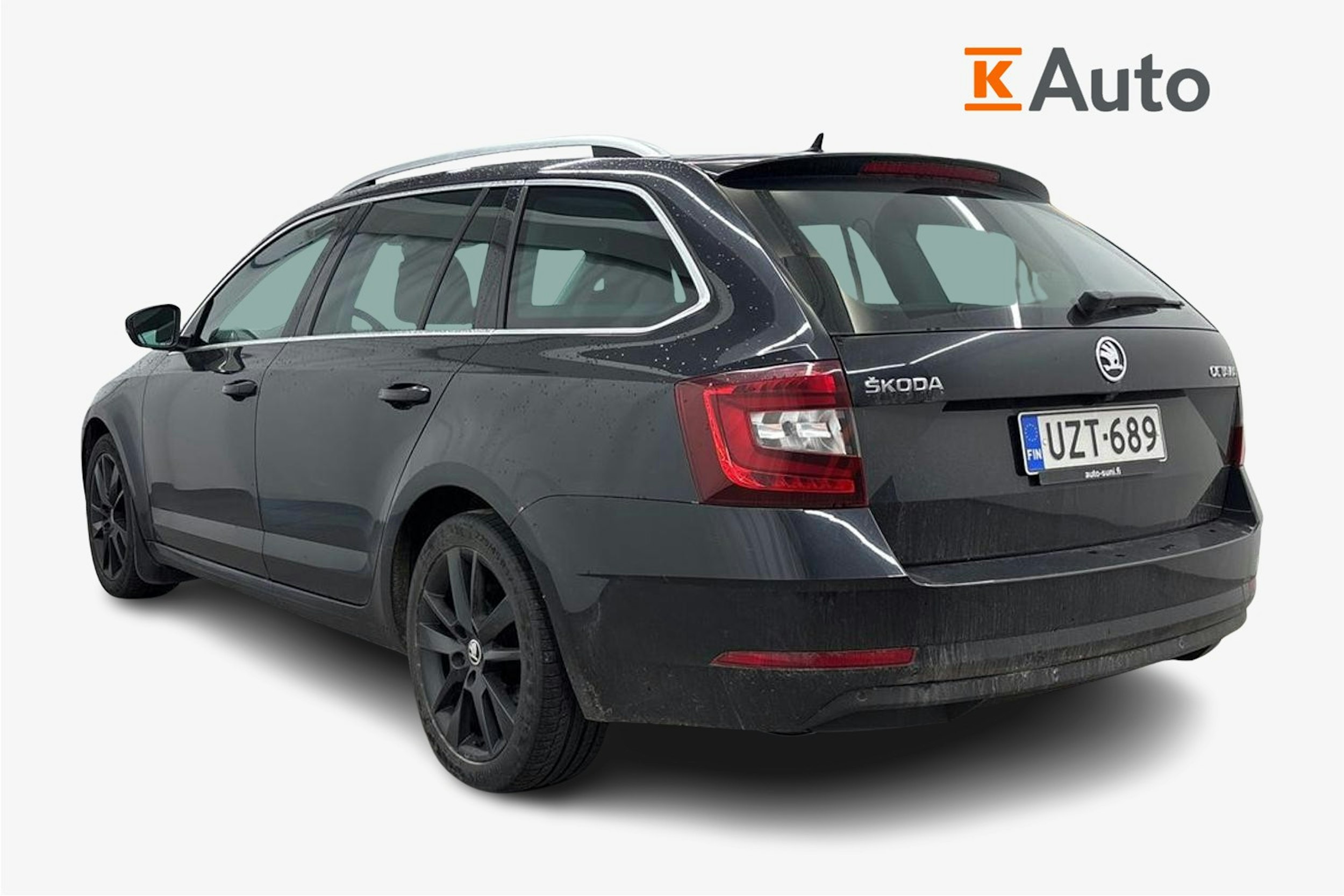 musta Skoda Octavia 2018 kuva 2.