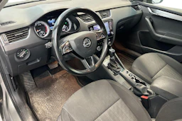 ruskea (beige) Skoda Octavia 2018 kuva 3.
