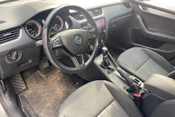Ruskea (beige) Skoda OCTAVIA 2018 kuva 3.