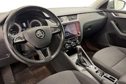 Ruskea (beige) Skoda OCTAVIA 2018 kuva 6.
