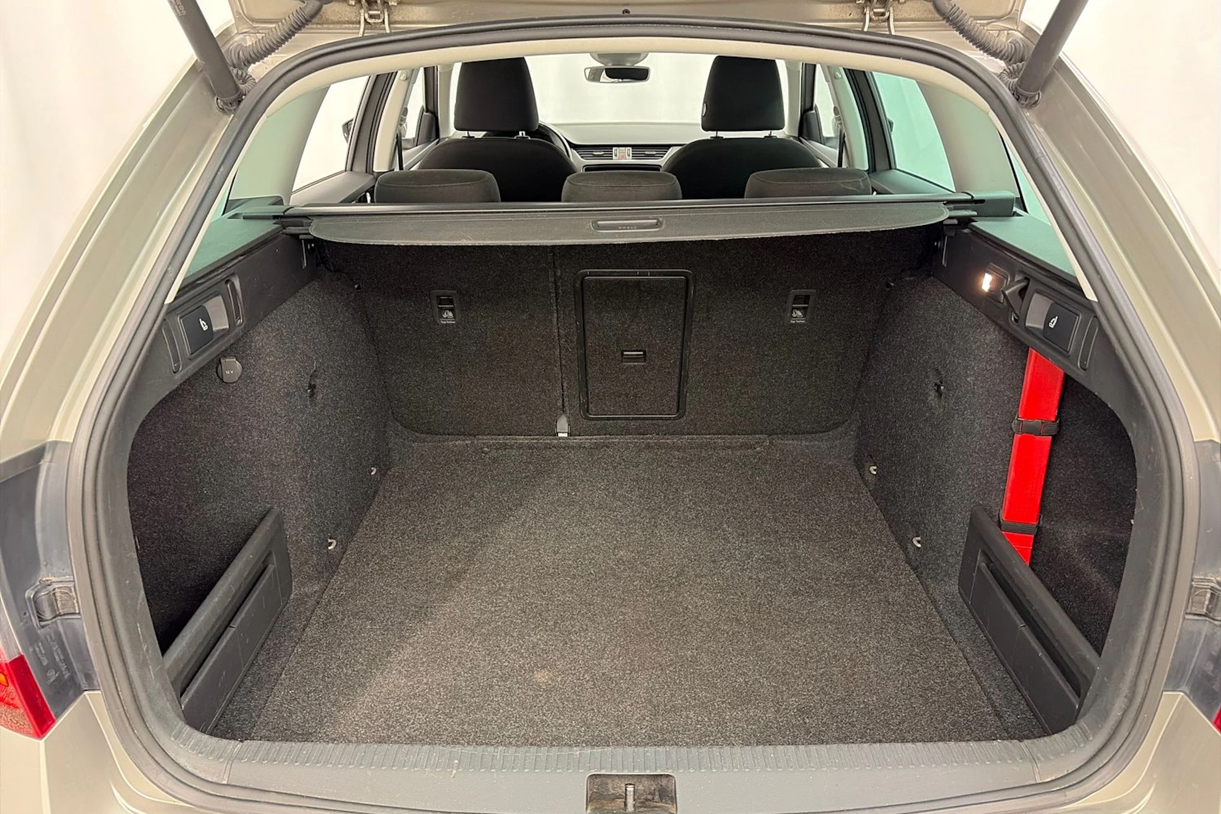 Ruskea (beige) Skoda OCTAVIA 2018 kuva 12.