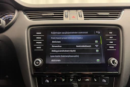 Ruskea (beige) Skoda OCTAVIA 2018 kuva 22.