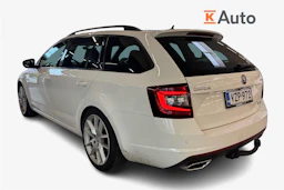 valkoinen Skoda Octavia 2018 kuva 2.