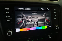 valkoinen Skoda Octavia 2017 kuva 17.