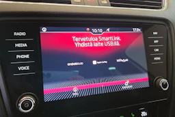 valkoinen Skoda Octavia 2017 kuva 19.