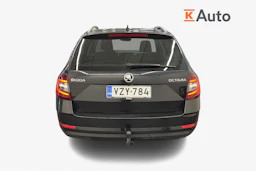 musta Skoda Octavia 2018 kuva 3.