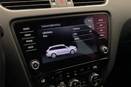 musta Skoda Octavia 2018 kuva 25.