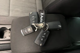 musta Skoda Octavia 2018 kuva 30.