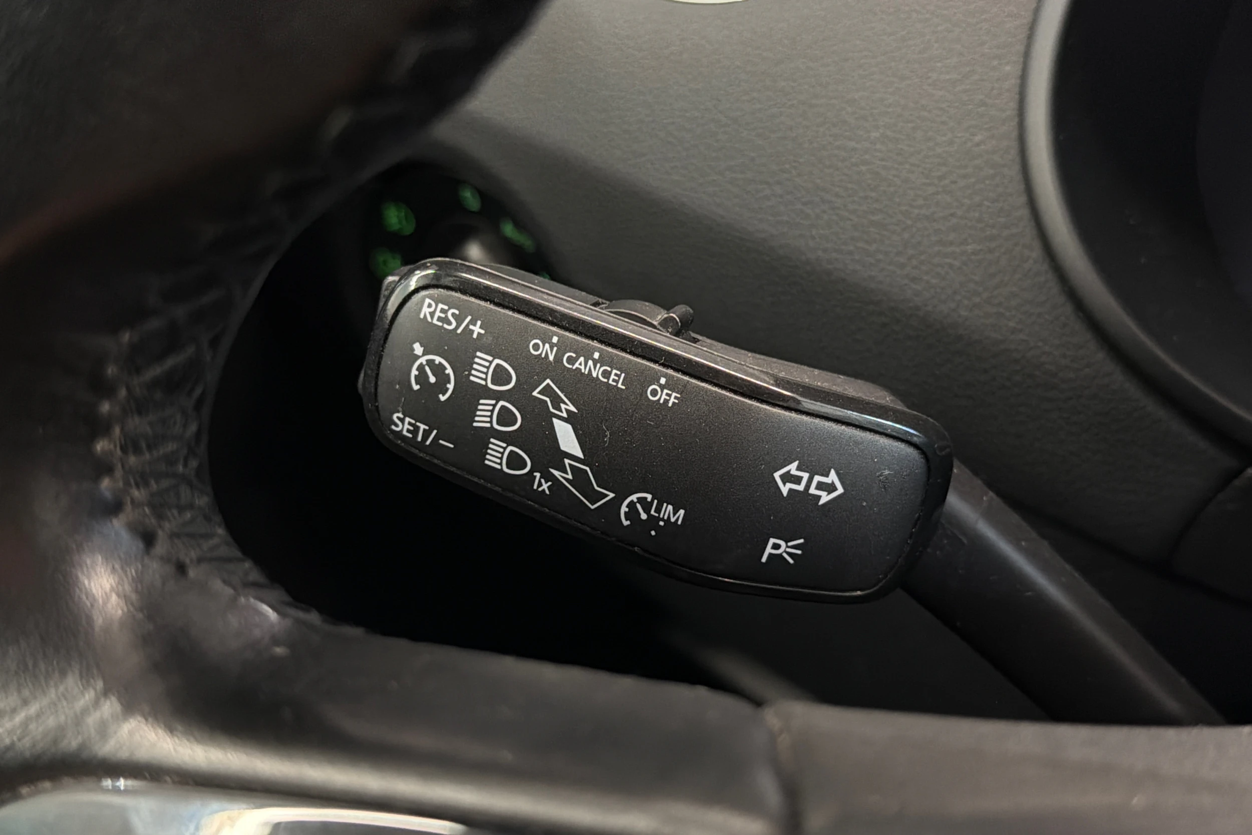 musta Skoda Octavia 2018 kuva 31.