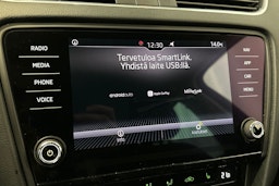 musta Skoda Octavia 2018 kuva 15.