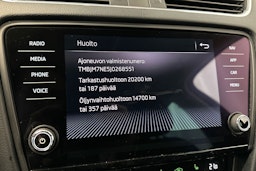 musta Skoda Octavia 2018 kuva 18.