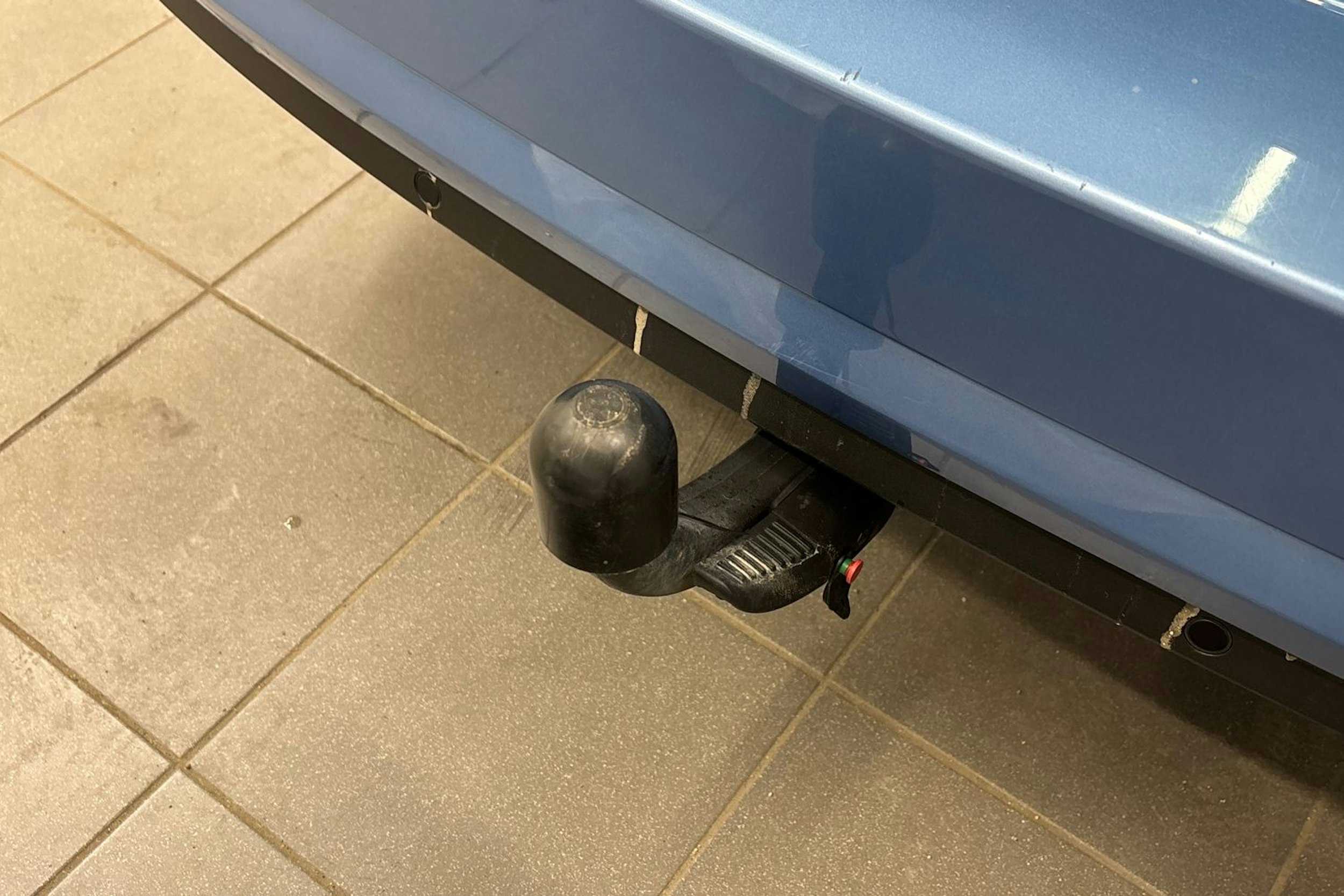 sininen Skoda Octavia 2018 kuva 16.