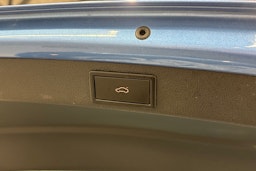 sininen Skoda Octavia 2018 kuva 18.