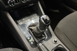 sininen Skoda Octavia 2018 kuva 31.