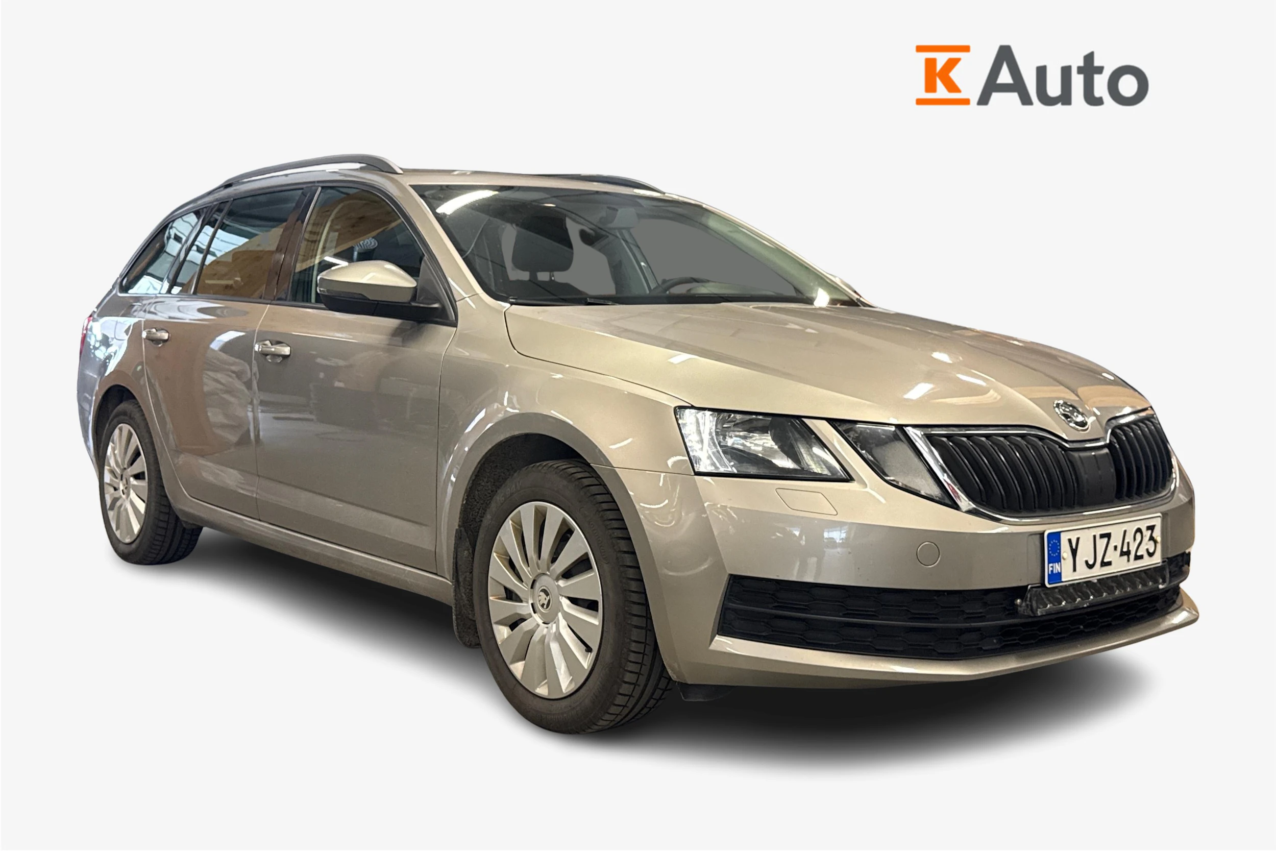 ruskea (beige) Skoda Octavia 2018 kuva 1.