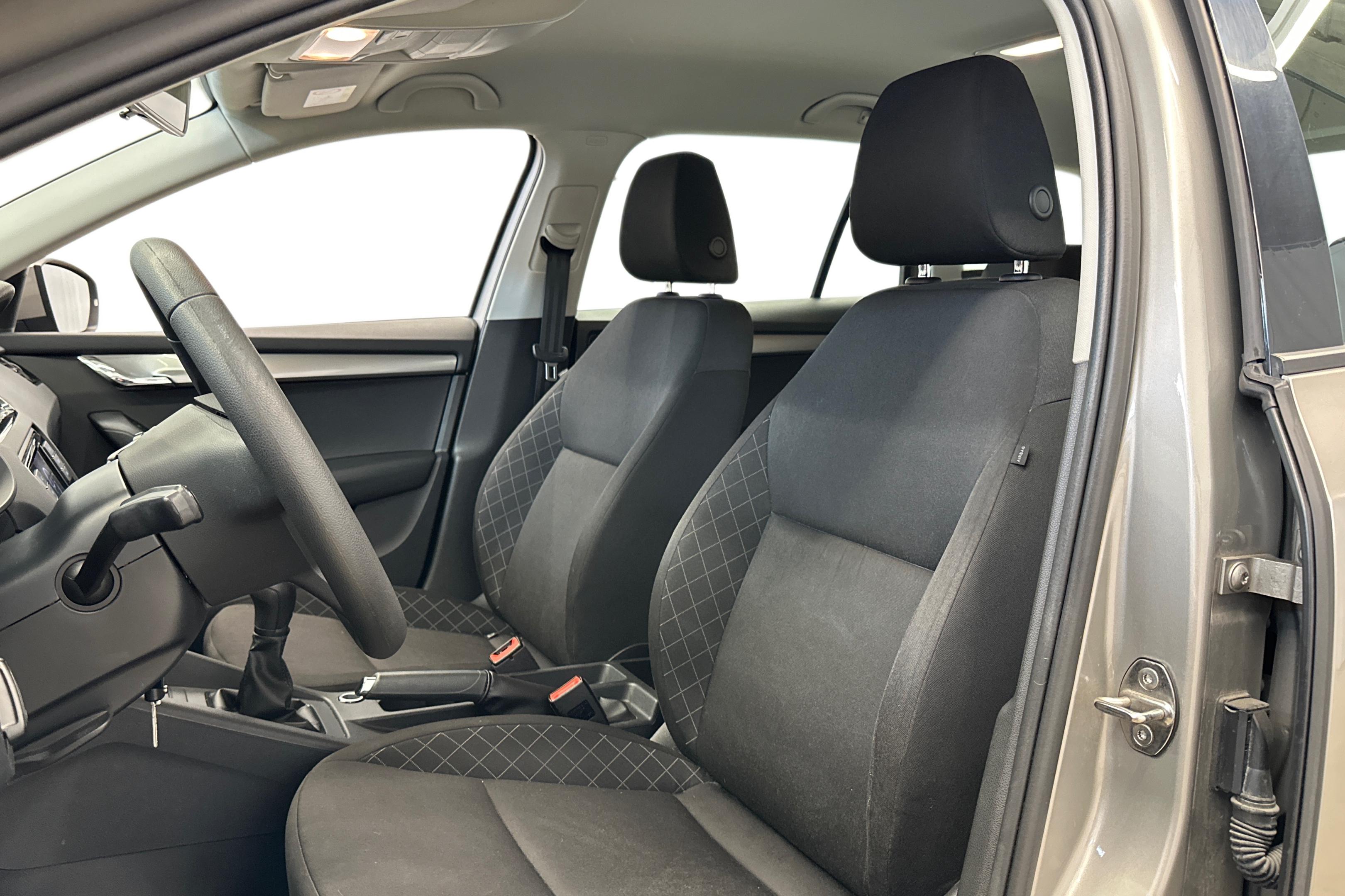 Skoda Octavia Combi 1,0 TSI Active 2018, kuva 6/19