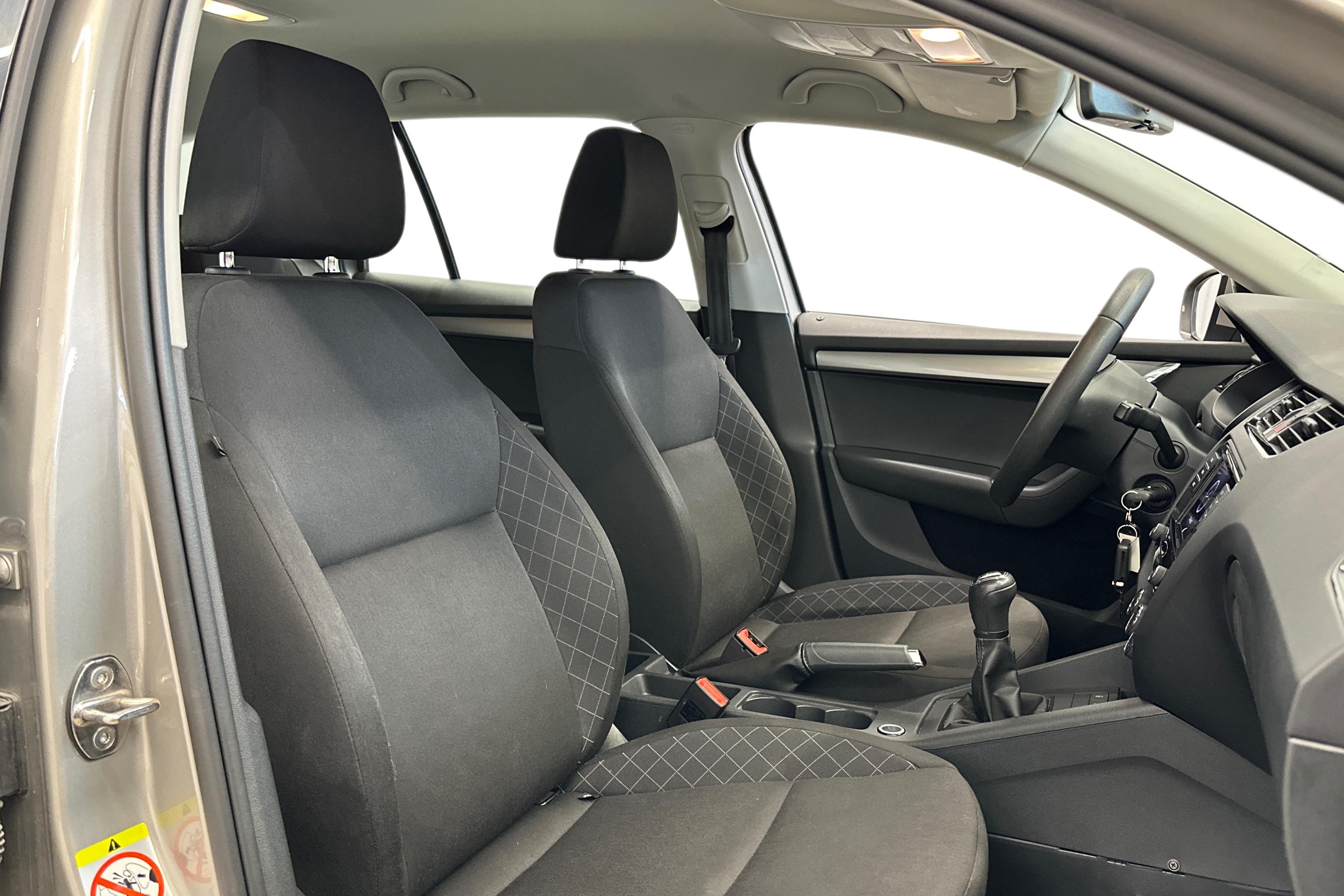 Skoda Octavia Combi 1,0 TSI Active 2018, kuva 7/19