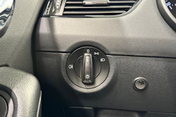 ruskea (beige) Skoda Octavia 2018 kuva 16.