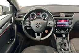 ruskea (beige) Skoda Octavia 2018 kuva 9.