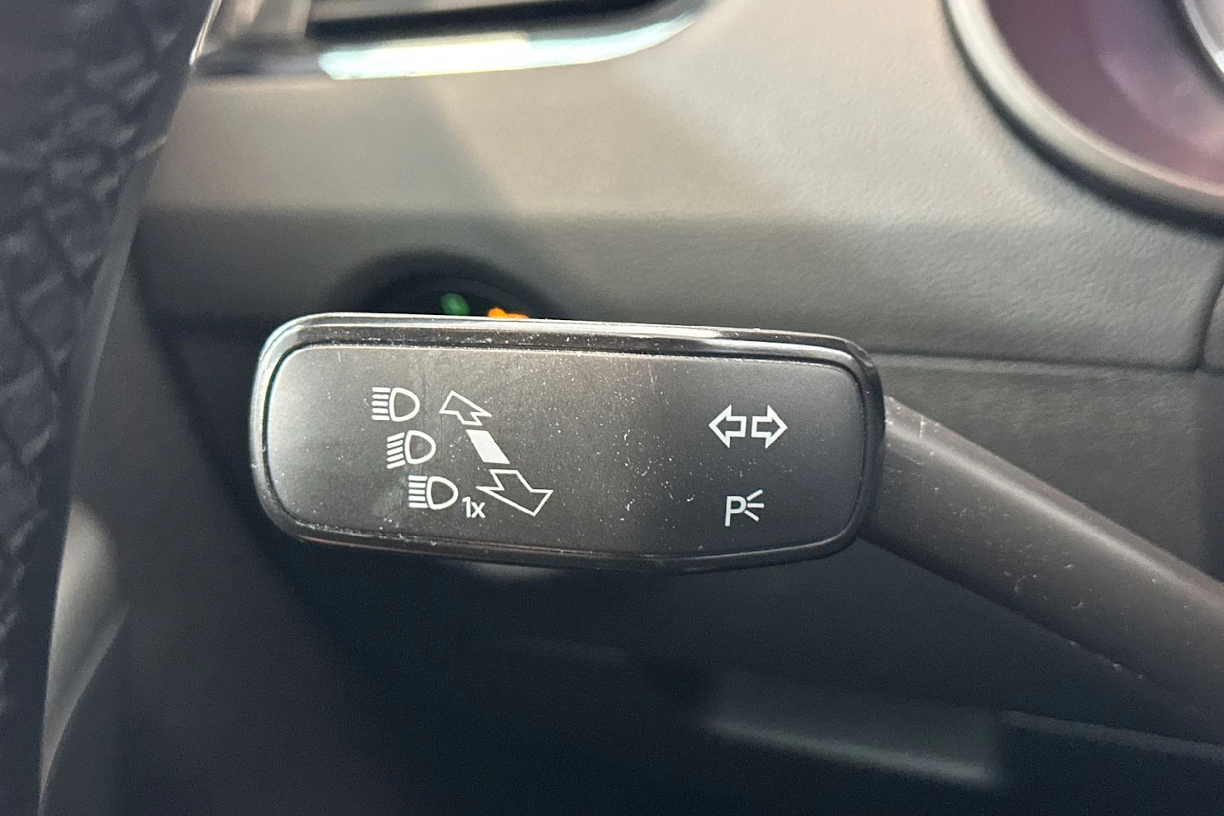 ruskea (beige) Skoda Octavia 2018 kuva 17.
