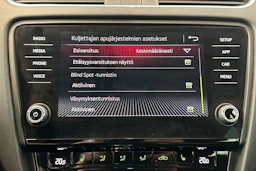 ruskea (beige) Skoda Octavia 2018 kuva 29.