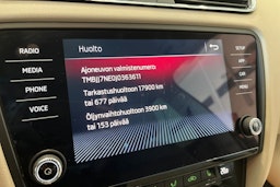 valkoinen Skoda Octavia 2018 kuva 22.