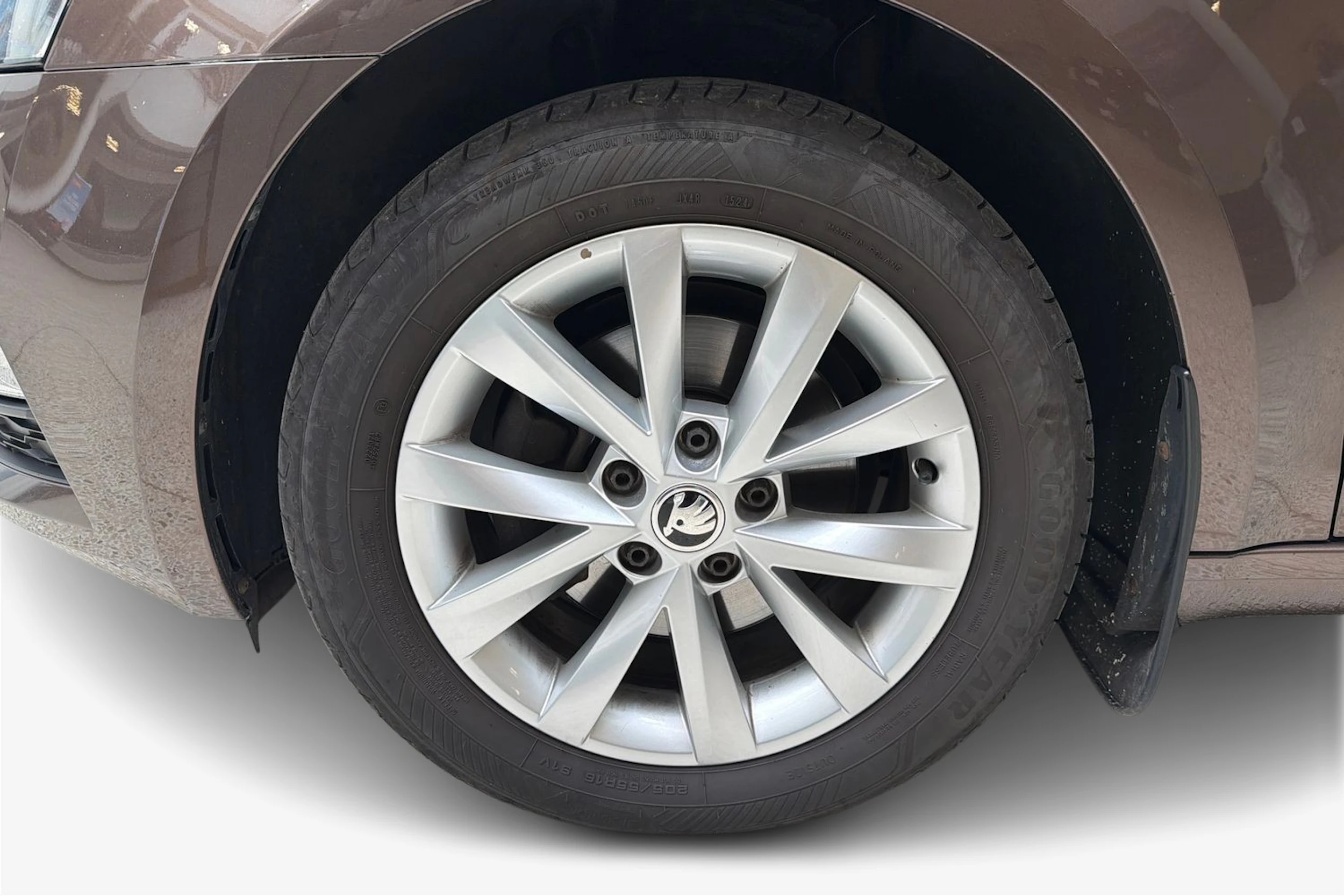ruskea (beige) Skoda Octavia 2018 kuva 9.