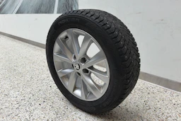ruskea (beige) Skoda Octavia 2018 kuva 10.