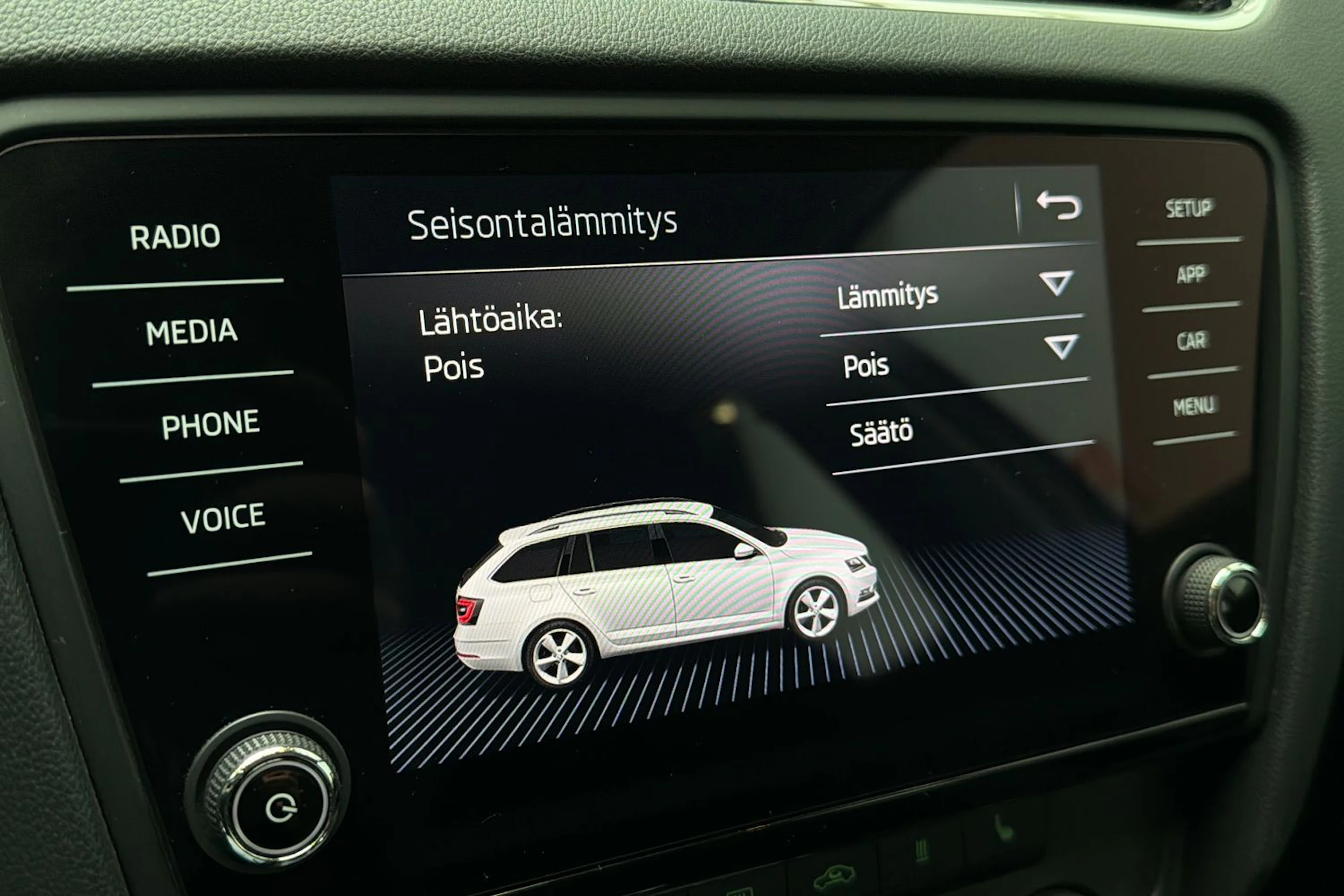 ruskea (beige) Skoda Octavia 2018 kuva 18.