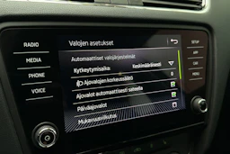 ruskea (beige) Skoda Octavia 2018 kuva 20.