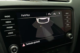 ruskea (beige) Skoda Octavia 2018 kuva 22.