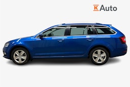sininen Skoda Octavia 2018 kuva 6.