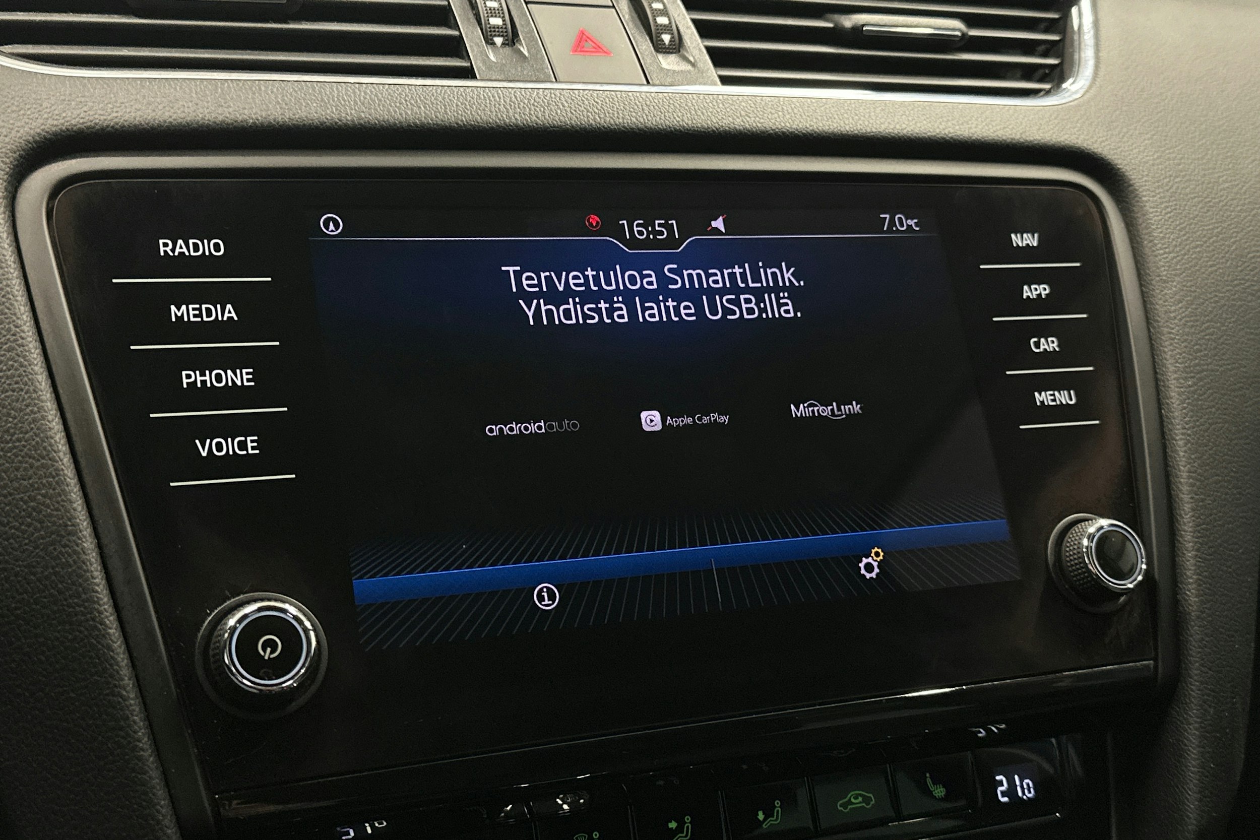 sininen Skoda Octavia 2018 kuva 23.