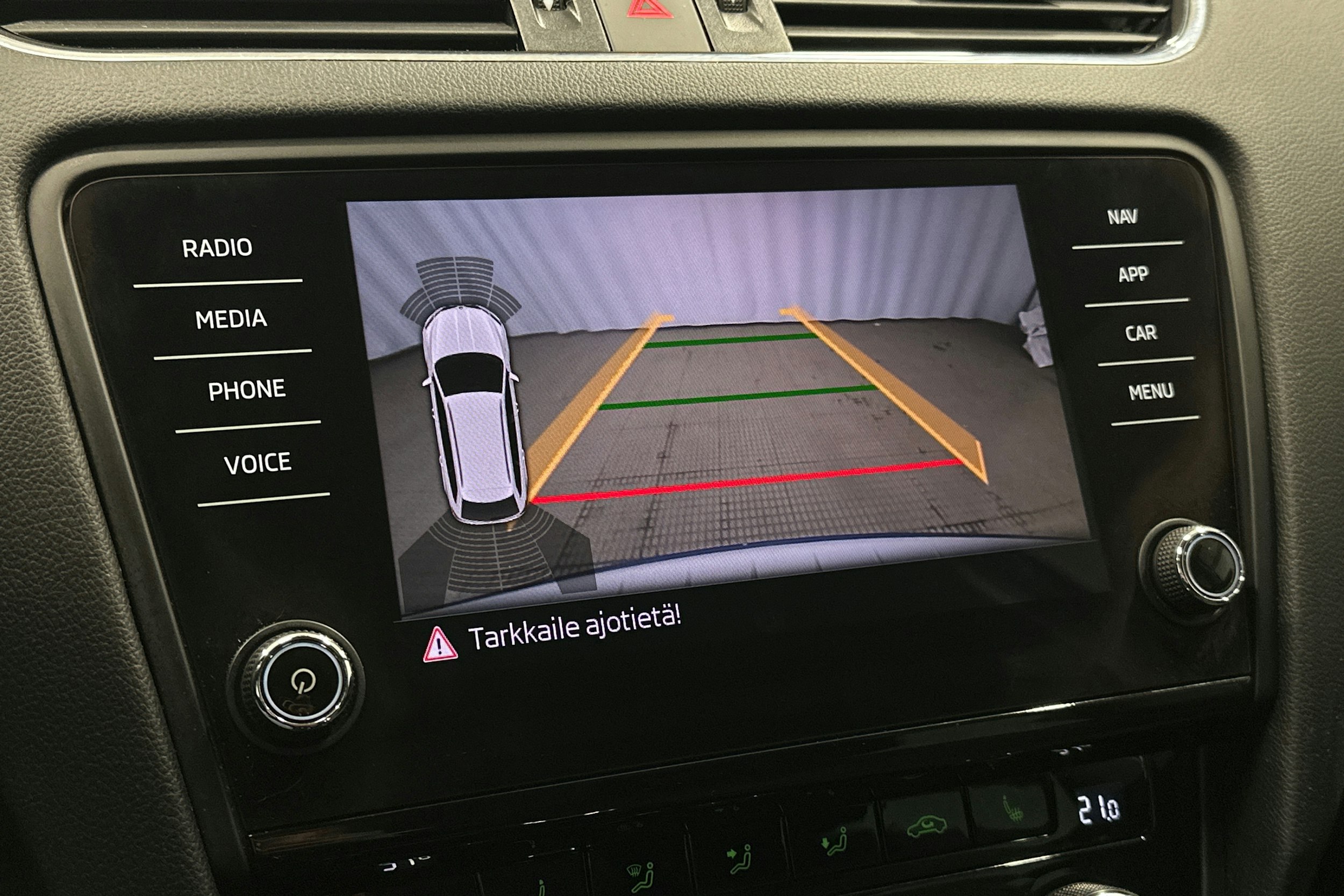 sininen Skoda Octavia 2018 kuva 28.