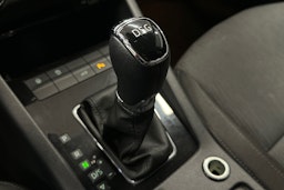 sininen Skoda Octavia 2018 kuva 31.