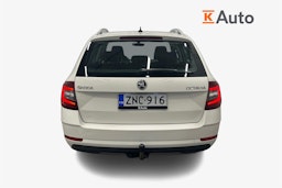 valkoinen Skoda Octavia 2018 kuva 3.