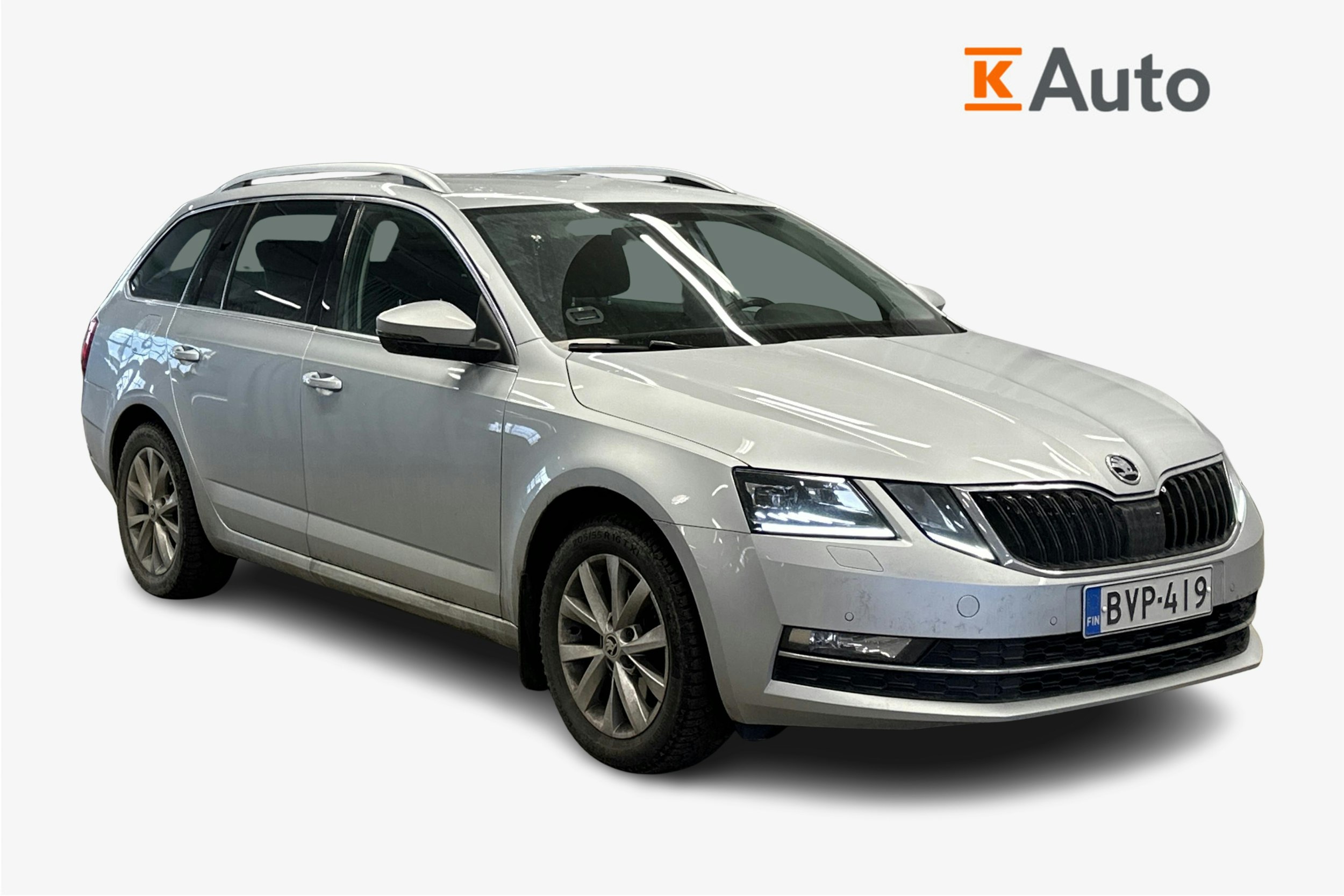 harmaa Skoda Octavia 2019 kuva 1.