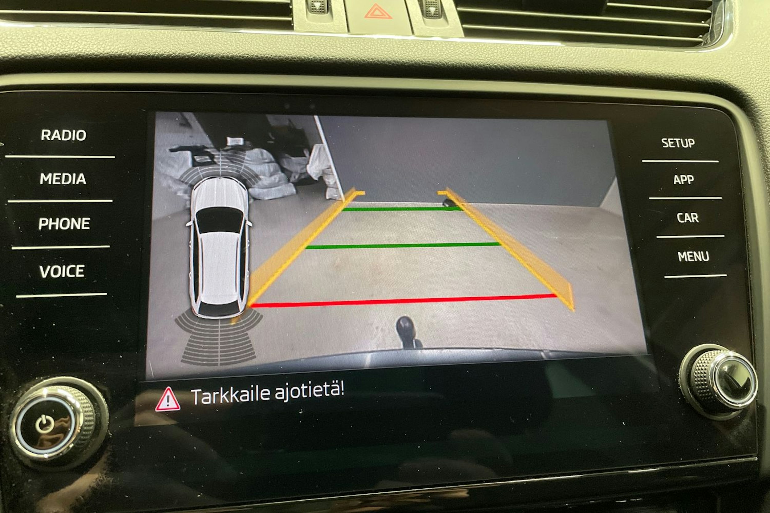 harmaa Skoda Octavia 2019 kuva 20.