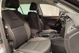harmaa Skoda Octavia 2019 kuva 28.