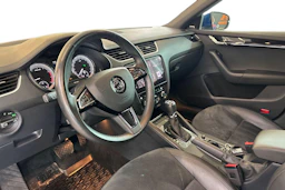 Sininen Skoda OCTAVIA 2019 kuva 6.