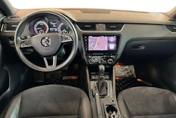 Sininen Skoda OCTAVIA 2019 kuva 7.