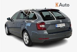 harmaa Skoda Octavia 2019 kuva 2.