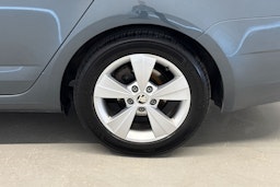 harmaa Skoda Octavia 2019 kuva 13.