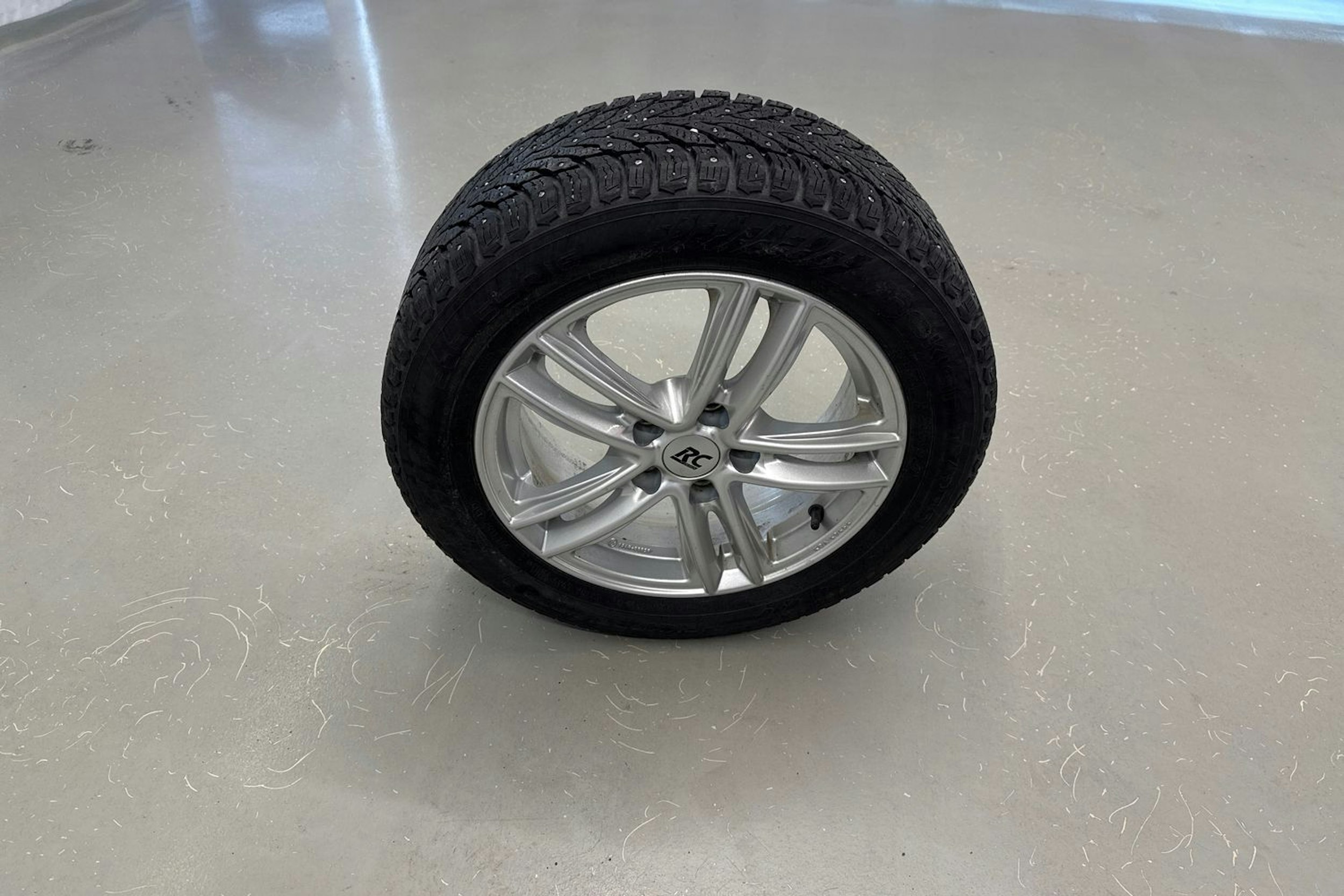 harmaa Skoda Octavia 2019 kuva 22.