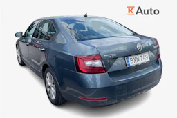 harmaa Skoda Octavia 2019 kuva 2.