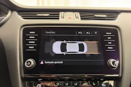 harmaa Skoda Octavia 2019 kuva 16.