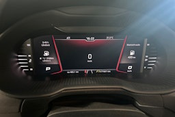 musta Skoda Octavia 2019 kuva 18.