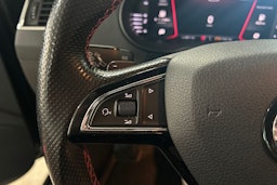 musta Skoda Octavia 2019 kuva 19.