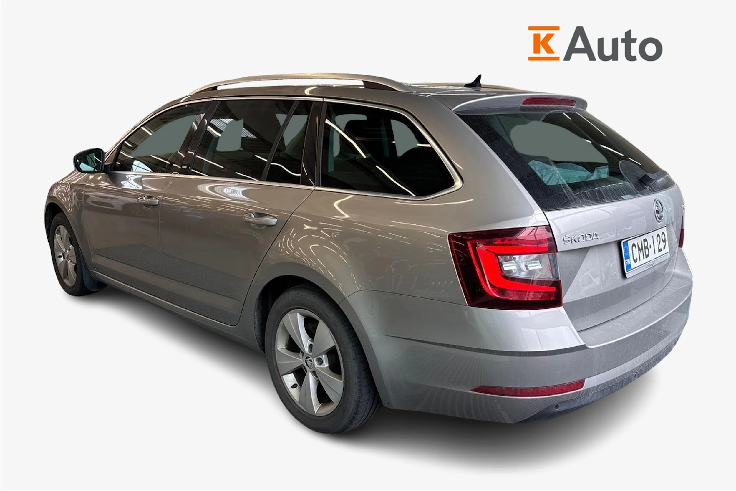 Ruskea (beige) Skoda OCTAVIA 2019 kuva 2.